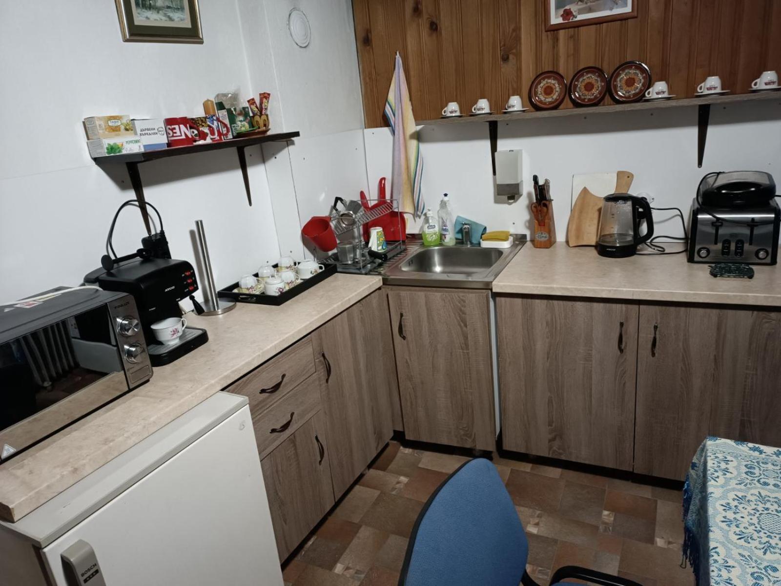 Къща За Гости Феникс Kopriwschtiza Exterior foto