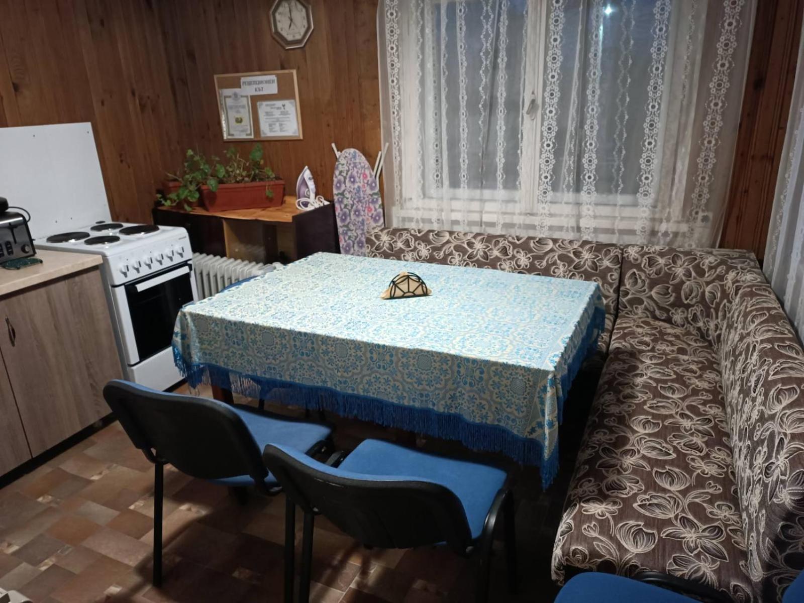Къща За Гости Феникс Kopriwschtiza Exterior foto